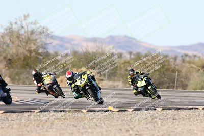 media/Dec-06-2025-CVMA (Sat) [[4a896cc04c]]/Race 9-500-400-350 Supersport/